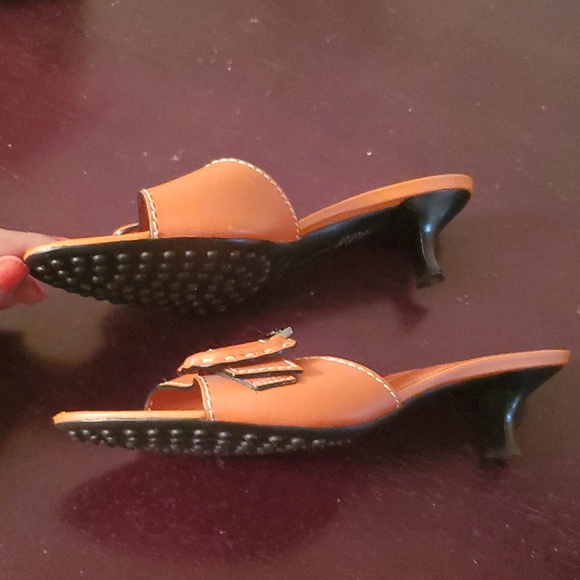 Tod's Orange Buckle Kitten Heel Mules/Sandals 7.5 - Picture 12 of 12
